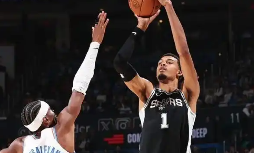 开云官网-雷霆VS马刺前瞻：西部第一PK西部第二，马刺横扫？雷霆避免被四杀