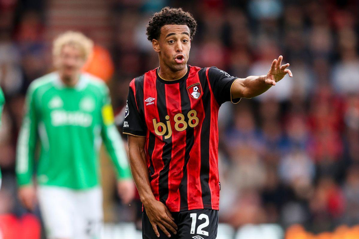 曼联引援新目标曝光！锁定4000万英超中场，接班卡塞米罗|亚当斯|伯恩茅斯|美国|亚当·安德森|梅努_新浪体育_新浪新闻